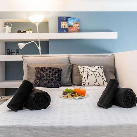 Duomo In 8 Stops Suite Deluxe Loft ميلان المظهر الخارجي الصورة