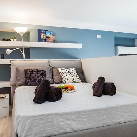 Duomo In 8 Stops Suite Deluxe Loft ميلان المظهر الخارجي الصورة