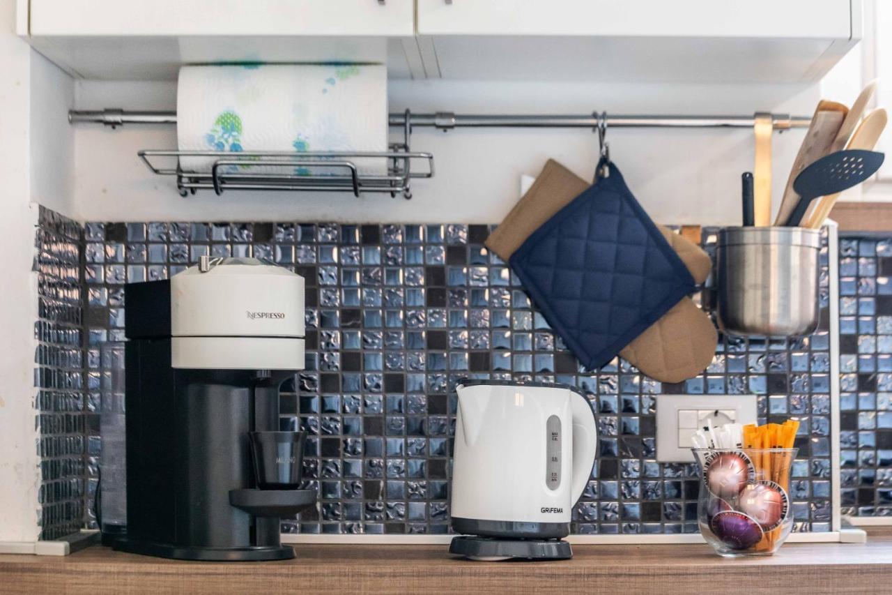 Duomo In 8 Stops Suite Deluxe Loft ميلان المظهر الخارجي الصورة