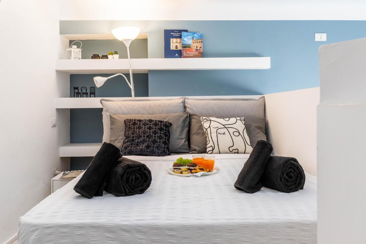 Duomo In 8 Stops Suite Deluxe Loft ميلان المظهر الخارجي الصورة